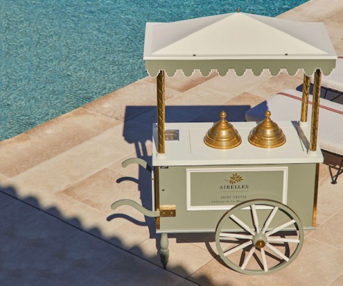 airelles-chariot-glaces-chateau.jpg